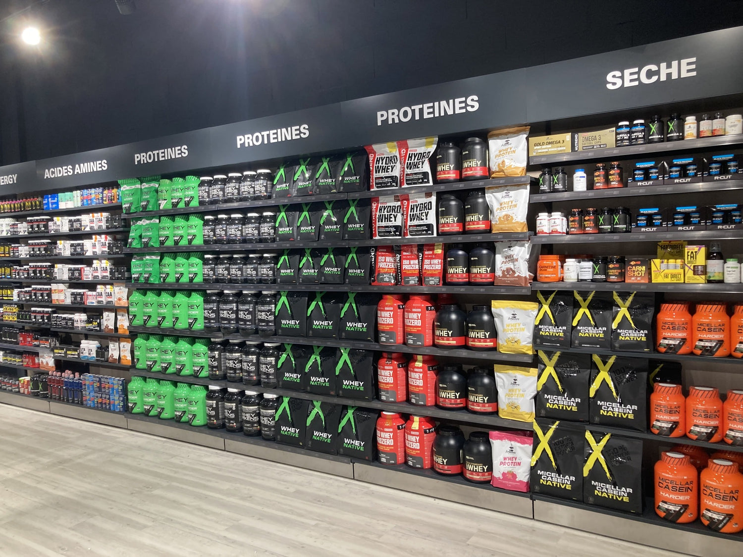 Espace nutrition d'un magasin franchisé FitnessBoutique